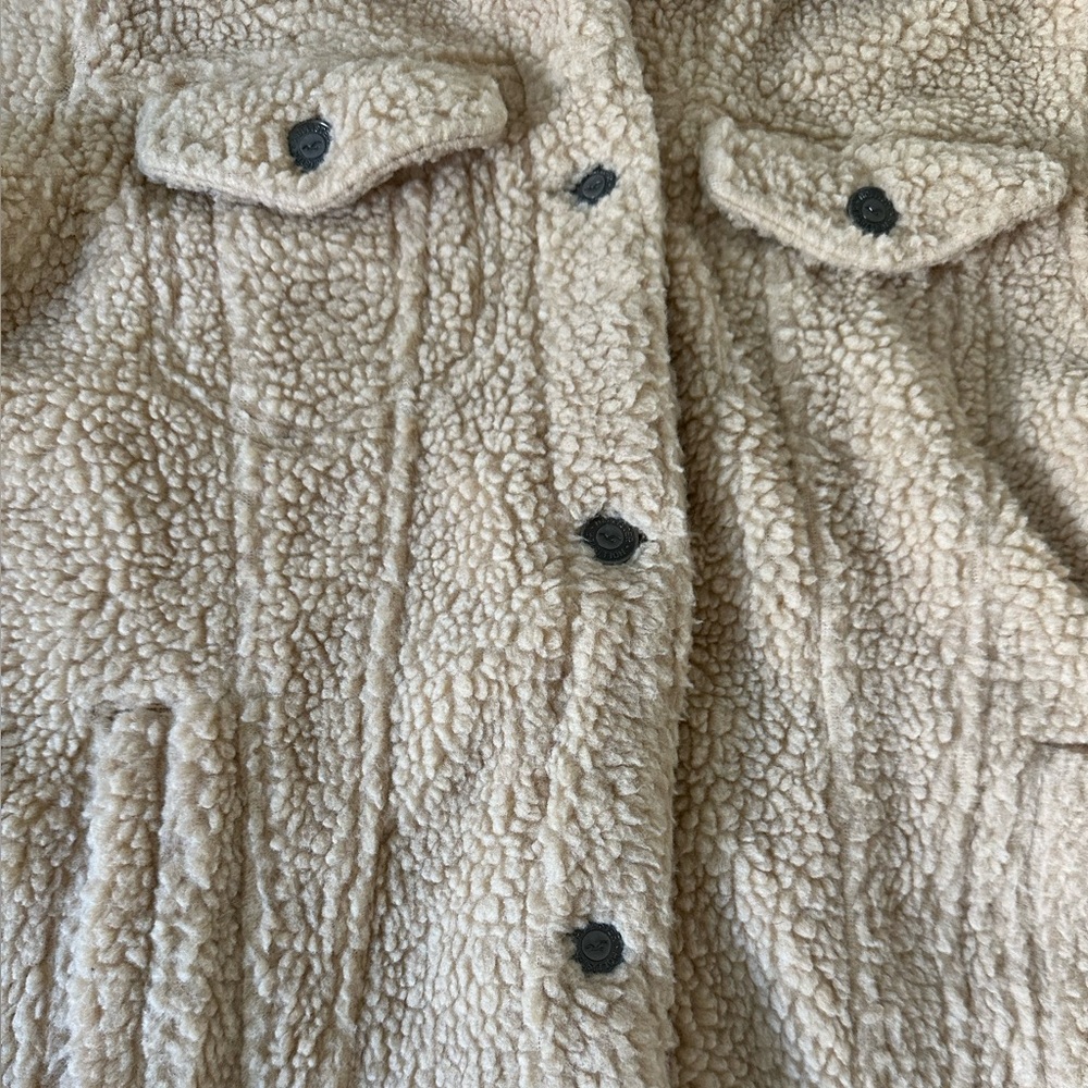 Hollister Women's Cream Teddy Jacket - Picture 3 of 5